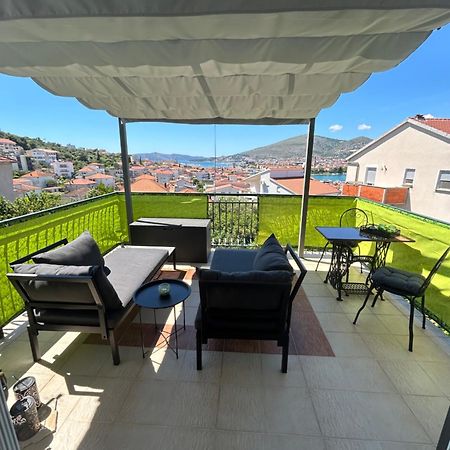 Apartment Salov Trogir Exterior foto